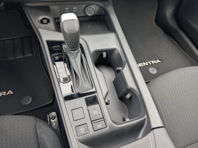 Nuevos NISSAN SENTRA à Estados chez autogozo