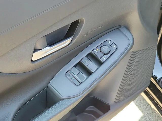 Nuevos NISSAN SENTRA à Estados chez autogozo