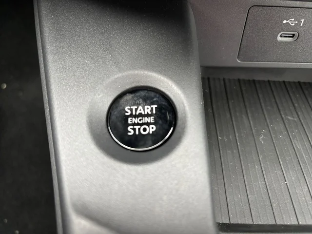 Nuevos NISSAN SENTRA à Estados chez autogozo