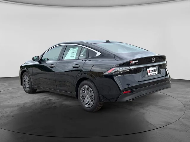 Nuevos NISSAN SENTRA à Estados chez autogozo