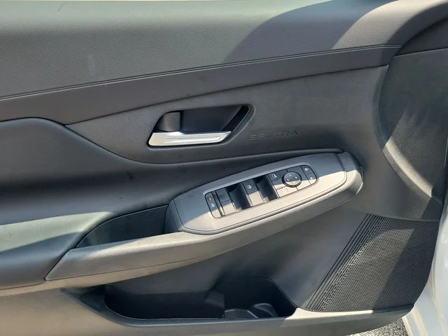 Nuevos NISSAN SENTRA à Estados chez autogozo