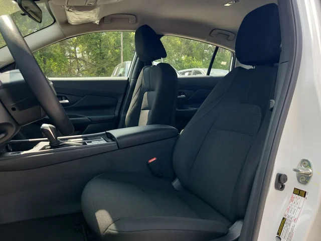 Nuevos NISSAN SENTRA à Estados chez autogozo