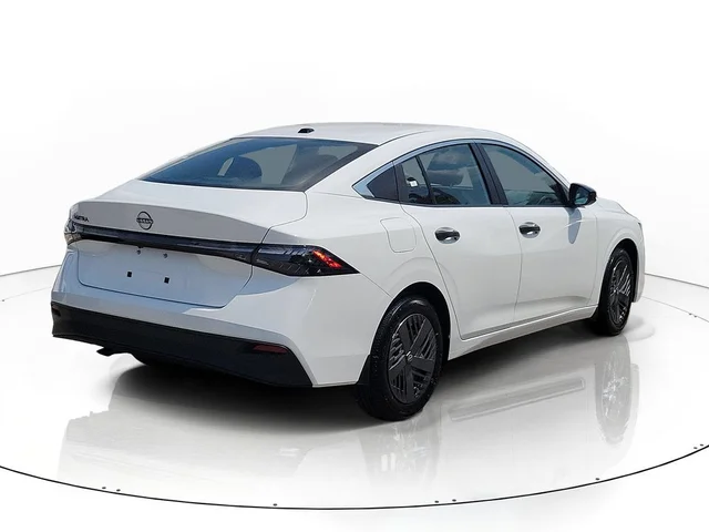 Nuevos NISSAN SENTRA à Estados chez autogozo