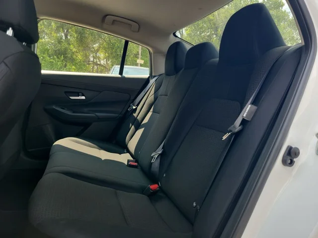 Nuevos NISSAN SENTRA à Estados chez autogozo