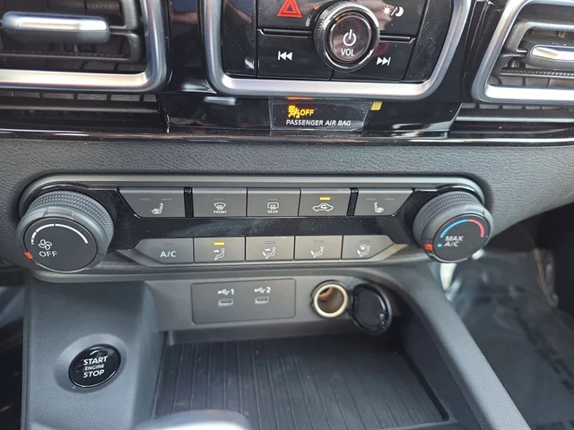 Nuevos NISSAN SENTRA à Estados chez autogozo
