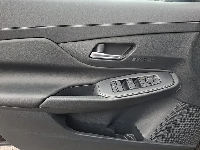 Nuevos NISSAN SENTRA à Estados chez autogozo