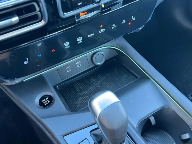 Nuevos NISSAN SENTRA à Estados chez autogozo