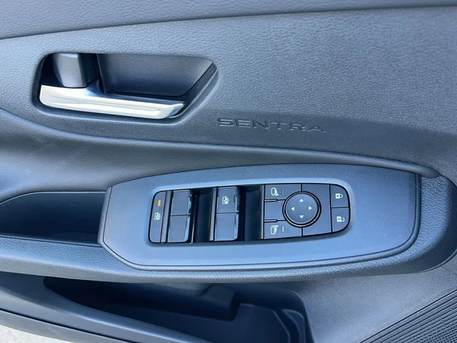Nuevos NISSAN SENTRA à Estados chez autogozo