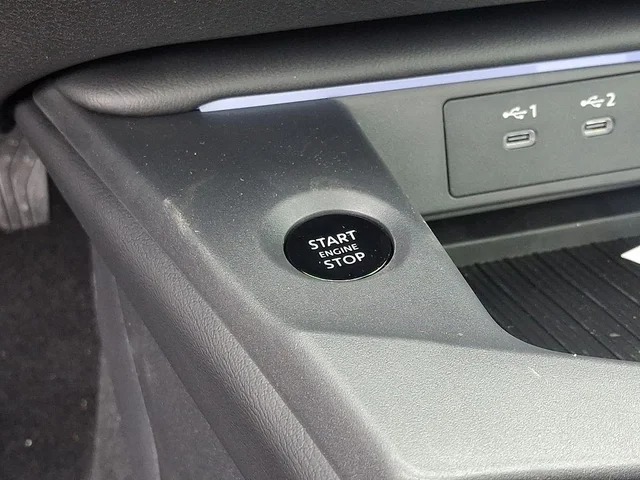 Nuevos NISSAN SENTRA à Estados chez autogozo