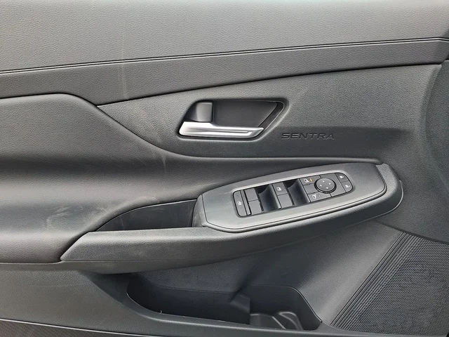 Nuevos NISSAN SENTRA à Estados chez autogozo