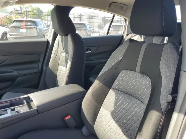 Nuevos NISSAN SENTRA à Estados chez autogozo