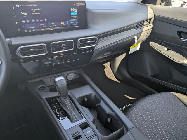 Nuevos NISSAN SENTRA à Estados chez autogozo