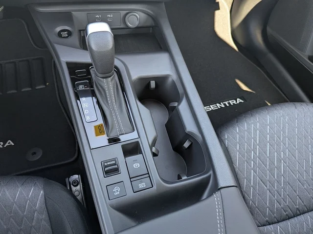 Nuevos NISSAN SENTRA à Estados chez autogozo