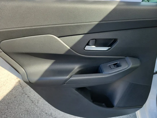 Nuevos NISSAN SENTRA à Estados chez autogozo