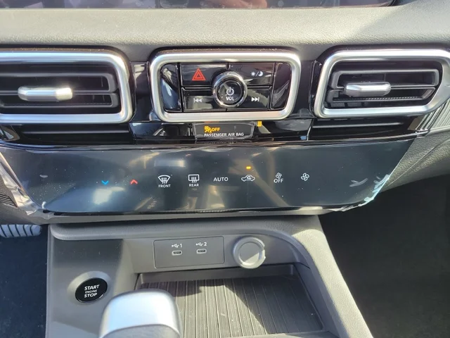Nuevos NISSAN SENTRA à Estados chez autogozo