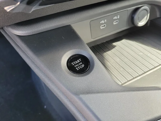 Nuevos NISSAN SENTRA à Estados chez autogozo
