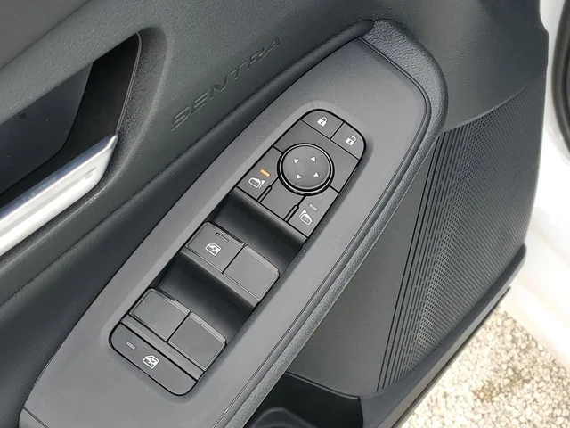 Nuevos NISSAN SENTRA à Estados chez autogozo