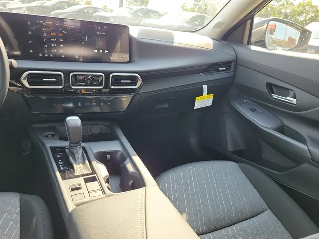 Nuevos NISSAN SENTRA à Estados chez autogozo