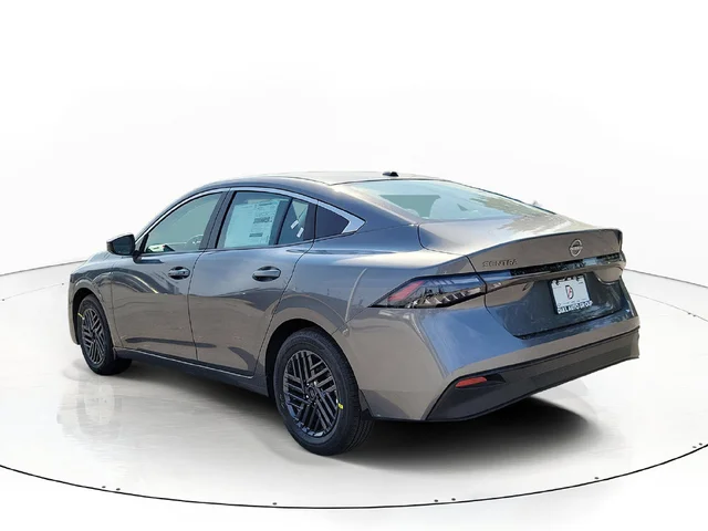 Nuevos NISSAN SENTRA à Estados chez autogozo