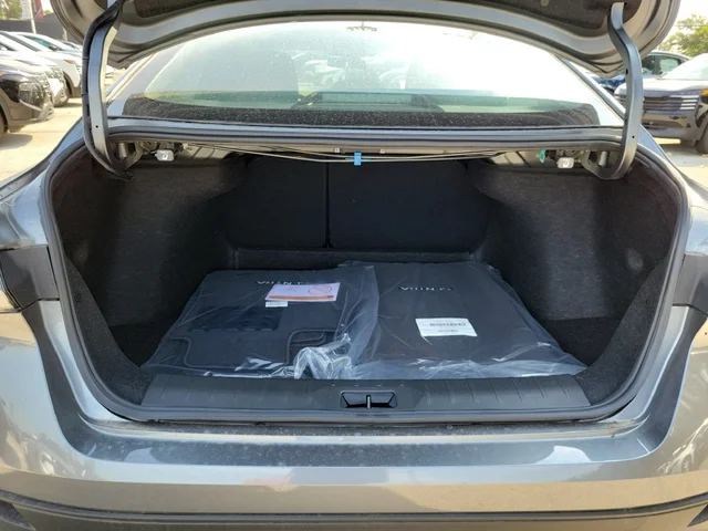 Nuevos NISSAN SENTRA à Estados chez autogozo