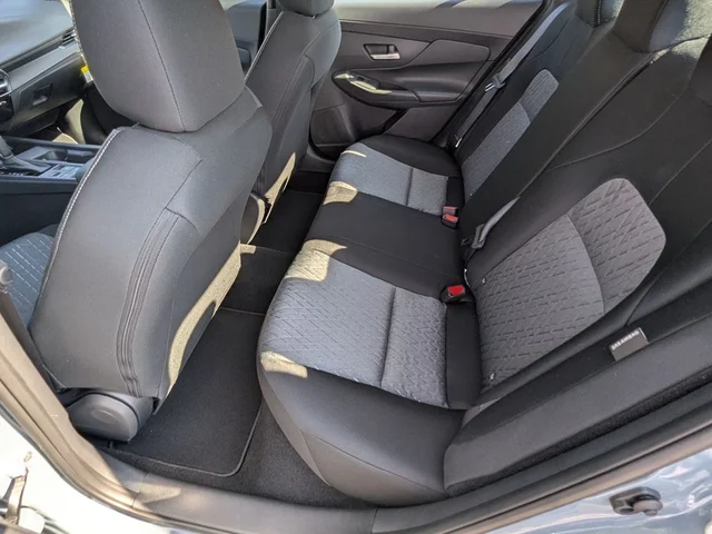 Nuevos NISSAN SENTRA à Estados chez autogozo