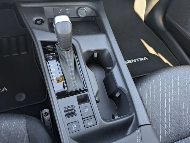 Nuevos NISSAN SENTRA à Estados chez autogozo