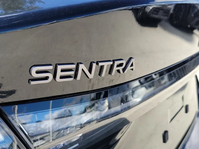 Nuevos NISSAN SENTRA à Estados chez autogozo