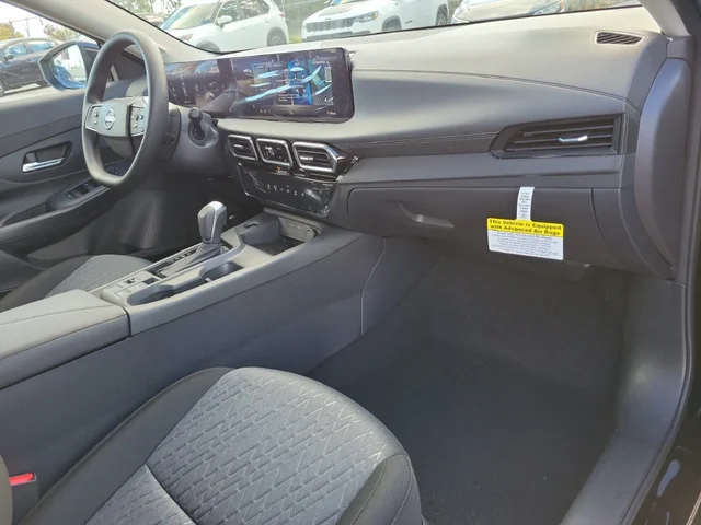 Nuevos NISSAN SENTRA à Estados chez autogozo