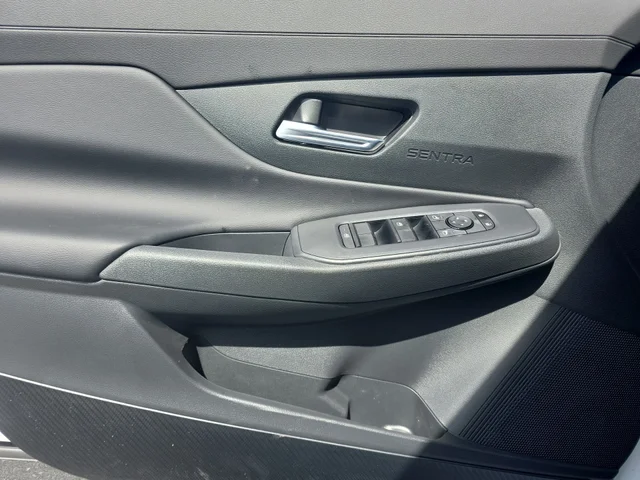 Nuevos NISSAN SENTRA à Estados chez autogozo