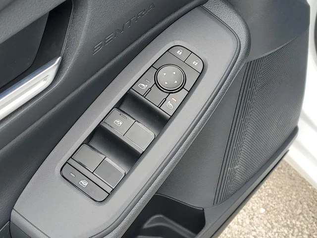Nuevos NISSAN SENTRA à Estados chez autogozo