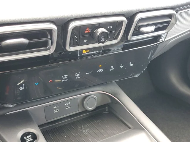 Nuevos NISSAN SENTRA à Estados chez autogozo