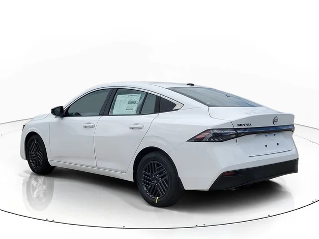 Nuevos NISSAN SENTRA à Estados chez autogozo