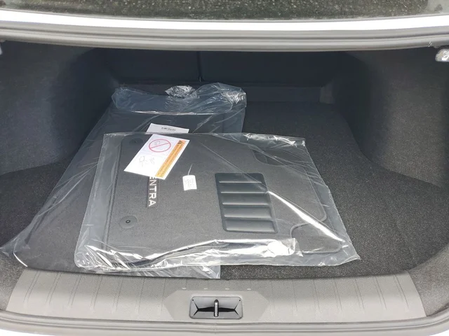Nuevos NISSAN SENTRA à Estados chez autogozo
