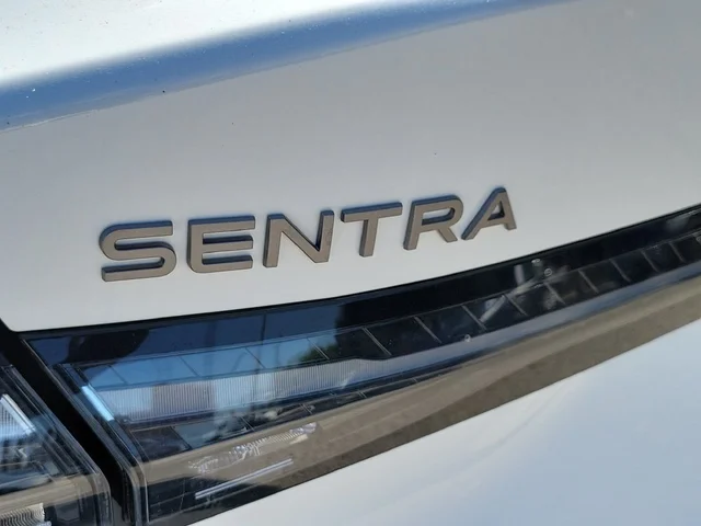 Nuevos NISSAN SENTRA à Estados chez autogozo