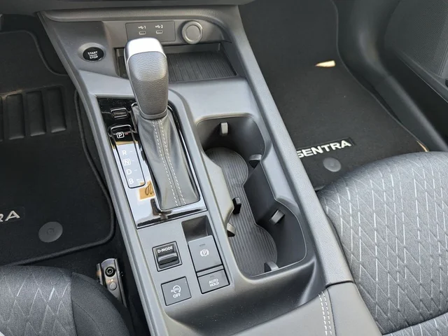 Nuevos NISSAN SENTRA à Estados chez autogozo