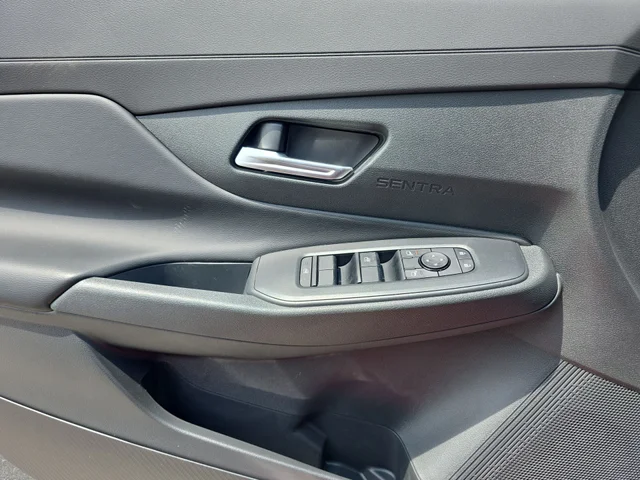 Nuevos NISSAN SENTRA à Estados chez autogozo