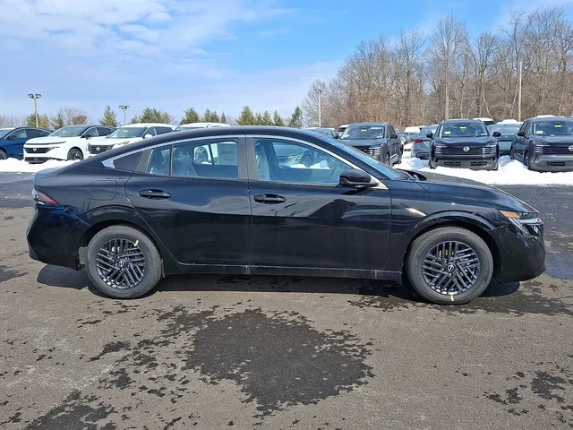 Nuevos NISSAN SENTRA à Estados chez autogozo