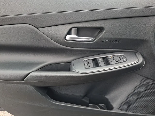 Nuevos NISSAN SENTRA à Estados chez autogozo
