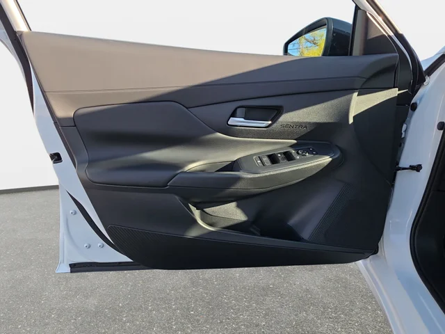 Nuevos NISSAN SENTRA à Estados chez autogozo