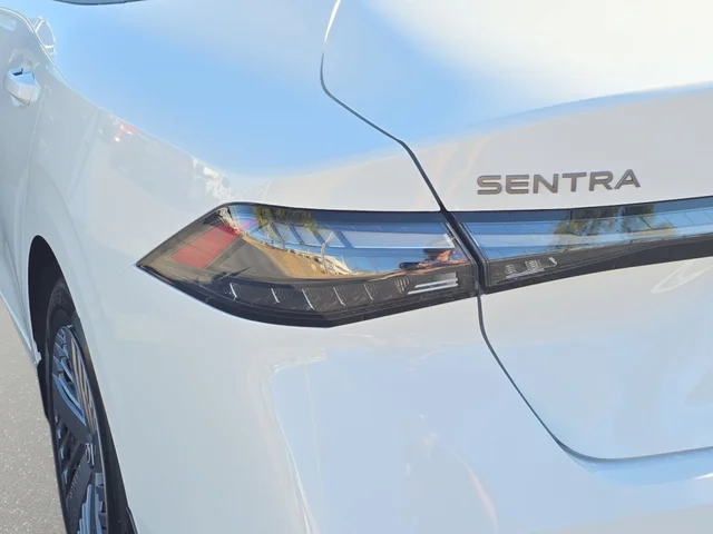 Nuevos NISSAN SENTRA à Estados chez autogozo