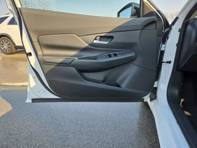 Nuevos NISSAN SENTRA à Estados chez autogozo