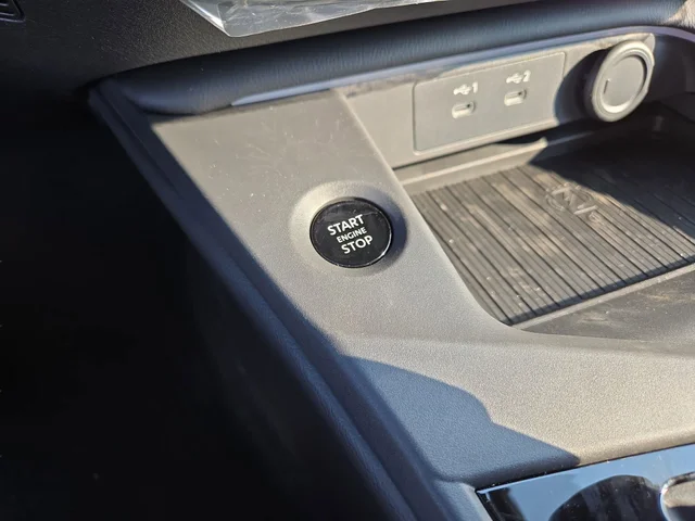 Nuevos NISSAN SENTRA à Estados chez autogozo