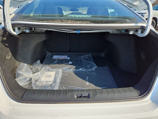 Nuevos NISSAN SENTRA à Estados chez autogozo