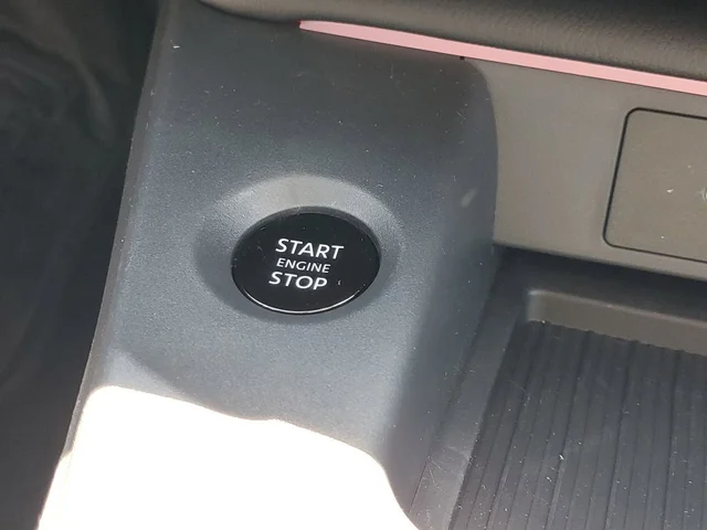Nuevos NISSAN SENTRA à Estados chez autogozo