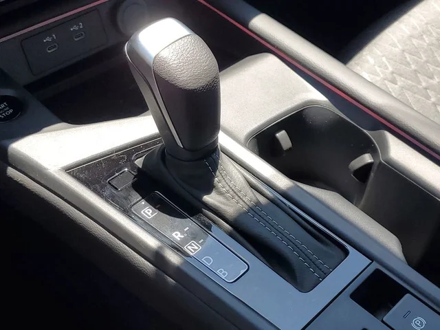 Nuevos NISSAN SENTRA à Estados chez autogozo