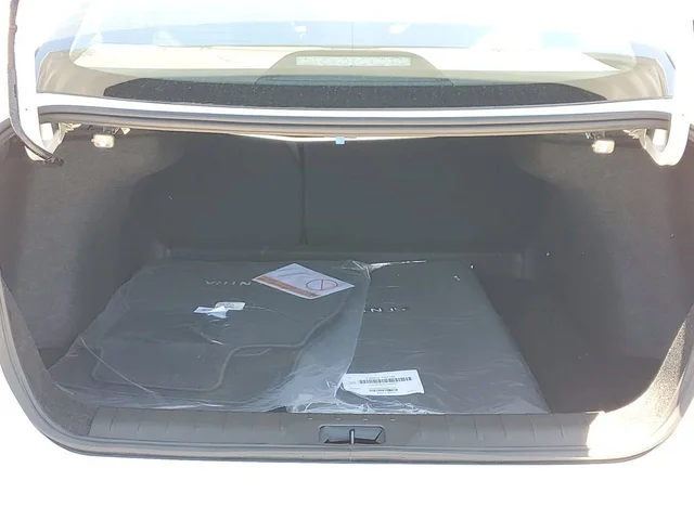 Nuevos NISSAN SENTRA à Estados chez autogozo