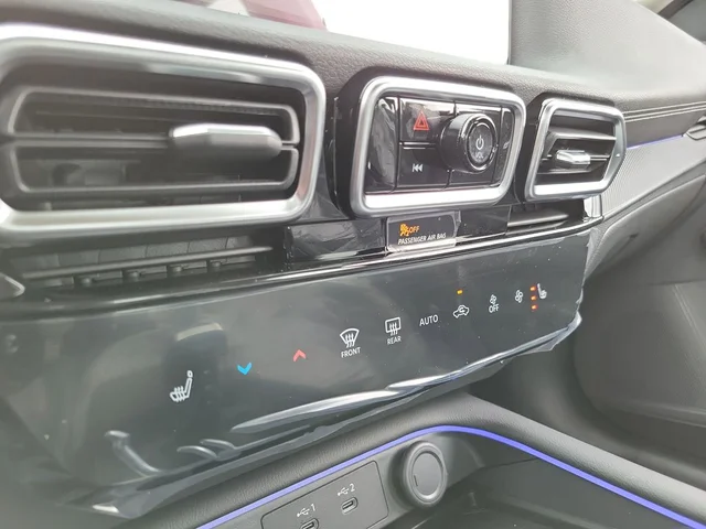 Nuevos NISSAN SENTRA à Estados chez autogozo