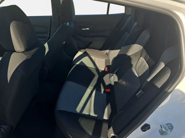Nuevos NISSAN SENTRA à Estados chez autogozo