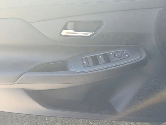 Nuevos NISSAN SENTRA à Estados chez autogozo