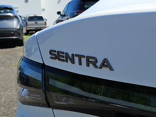 Nuevos NISSAN SENTRA à Estados chez autogozo